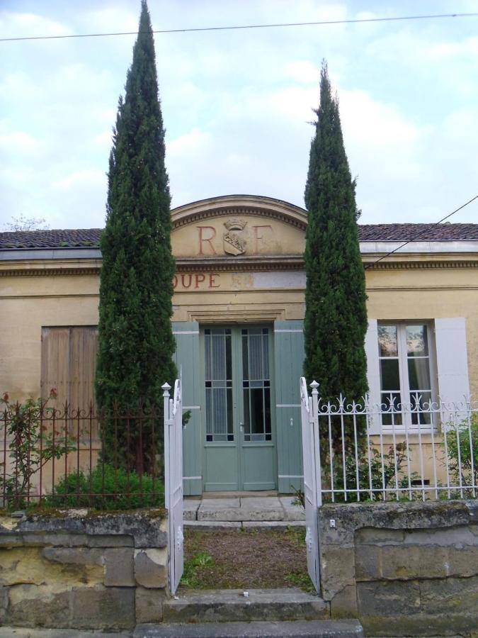 Romantic Gite Nr St Emilion With Private Pool And Views To Die For Pujols  Εξωτερικό φωτογραφία